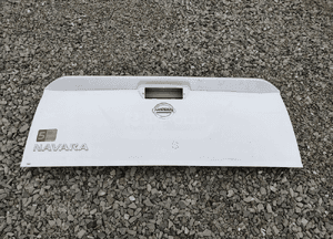 Klapa tył tylna burta nissan navara iv D23 NP300 2015-2022 1