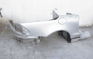 Błotnik prawy cwiartka kolor 744 mercedes cl W215 3
