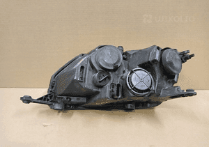 Lampa prawa prawy reflektor skoda rapid 5J 12- 2