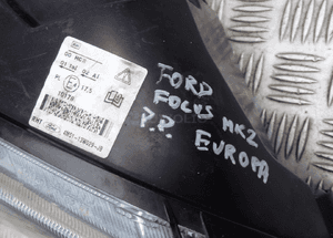 Lampa prawa przod - ford focus ii 04-07 europa czarna 4M51-13W029-JB radom 2