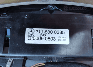 Mercedes W211 panel sterowania nawiewu środkowy wlot 2118300385 3