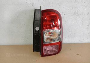 Lampa prawa tylna prawy tył dacia duster i lift 13-17 1