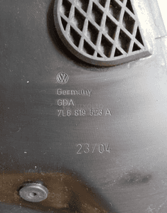 Rynna ściana podszybia VW Touareg 7L6819523A 5