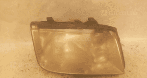 Przod przednia lampa prawa volkswagen polo 6N2 1
