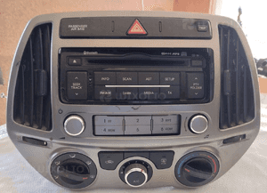 Radio radioodtwarzacz panel kratki hyundai I20 lift 96121-1J252 93750-1J530 2