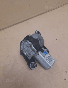 SILNICZEK WYCIERACZKI TYŁ FIAT GRANDE PUNTO nr 53025712 1