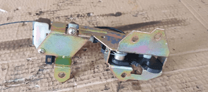 Zamek szyby klapy bagażnika VW Touareg 7L0827506D 3B0959781D 2