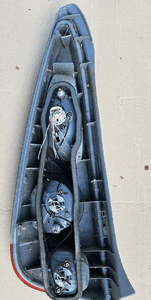 Toyota Yaris Verso  lampa tyl tylna prawa lewa 2