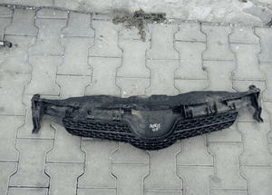 Toyota Auris grill atrapa 08
