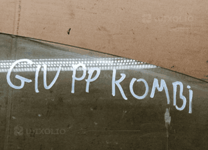 Szyba prawy przód przednia prawa VW Golf IV 4 5D AS2 00r 6