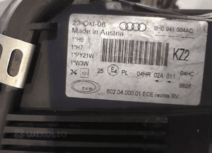 AUDI A4 B6 Cabrio Lampa przednia Prawa - 15162 8