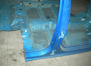 Ford fiesta MK7 5D 2008-17 słupek próg prawy 1