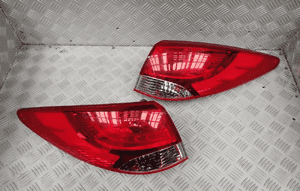 Lampa lewy / prawy tył hyundai IX35  92401-2Y0 / 92402-2Y0 1