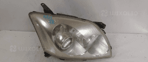 Przod przednia lampa prawa toyota avensis T25 1