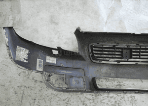 Volvo C30 zderzak przedni 4