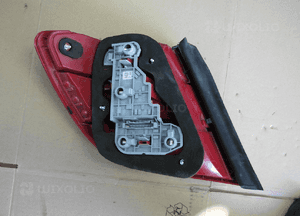 Mercedes 204 sedan lift led lampa tylna prawa 2