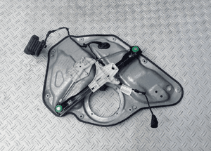 Mechanizm szyby lewy tył golf v 1K9839755A radom