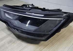 Audi A6 C8 4K lampa lewa przód full led kpl europa 4