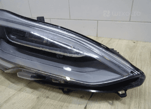 Lampa prawa  PRZÓD TESLA S LIFT FULL LED 105357500E 2