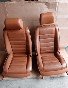 Fotele komplet kanapa boczki skóra ruda elektryczne VW Touareg 7L 1