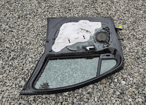 Drzwi prawe prawy przód przednie peugeot 208 i wersja 5 drzwiowa 2012-2019 5