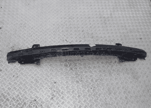 BELKA PRZEDNIA GOLF IV 1