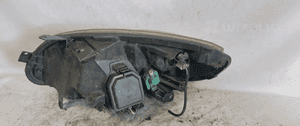 Przod przednia lampa prawa renault twingo 2 3