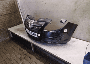 Zderzak przód przedni opel corsa d Z20R czarny 2