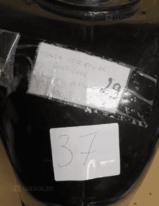 Honda cbr 600 rr PC37 03-04 bak zbiornik paliwa 2