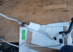 Przewód rurka klimatyzacji klimy Audi A4 B5 FL 8D0260753A 8