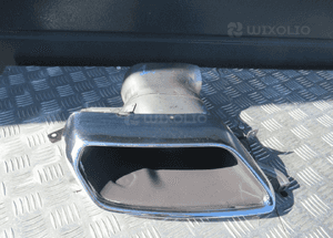Końcówka wydechu prawa volvo XC40 2017- 1