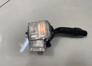Toyota avensis T25 przelącznik świateł kierunkowskazów 84140-05140 3