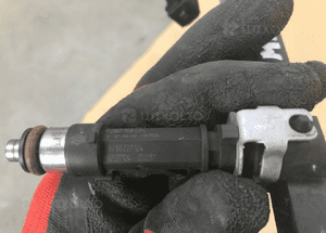 Listwa wtryskowa wtryski Dacia Logan 1.4 04-12r 8200494284 5