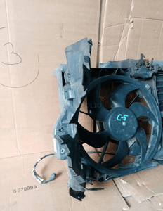 Wentylator chłodnicy wiatrak Citroen C5 III 9646474781 3