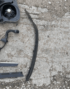 MERCEDES GL ML 164 drzwi prawe lewe przód listwa chrom zamek lakier 775  723 7