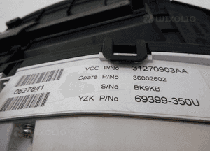 Volvo XC70 XC60 XC80 S80 licznik prędkościomierz zegary 8