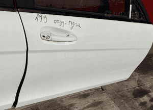 Mercedes W204 lift drzwi 149 prawy przód oryginał ładne 13