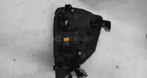 Mitsubishi eclipse cross halogen lewy 3