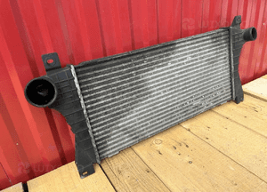 Jeep commander 3.0CRD intercooler oryginał bdb 7