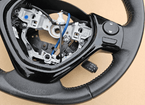 Toyota AYGO II kierownica tempomat skórzana igła 2