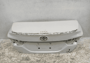 Klapa tył pokrywa bagażnika toyota camry viii 8 17- 1