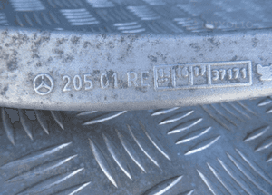 WAHACZ PRZÓD PRZEDNI PRAWY DOLNY MERCEDES C-KLASA W 205 W205 20501RE 2014- 2