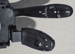 Peugeot 807 Citroen C8 przełącznik zespolony pod kierownicę 96542539XT 96574696XT 8