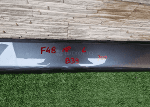 Listwa progowa lewa bmw X1 F48 m pakiet kolor B39 2