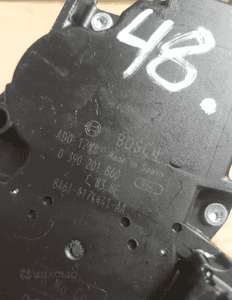 SILNICZEK WYCIERACZKI TYŁ FORD nr 0390201860 2