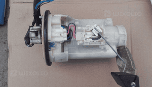 Toyota Corolla Verso 1.6 1.8 pompka paliwa pompa 77020-0F010 -13100 2