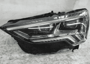 Audi Q3 83A full led matrix lampa przednia lewa przód 1