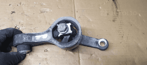 Łapa silnika poduszka Opel Vivaro B Trafic III 1.6 DCI 8200404271 93853920 6