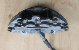 Zacisk hamulcowy przedni lewy mercedes c W205 A0114219798 2017 2