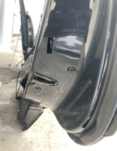 MERCEDES ml 163 drzwi tył tylne lewe zamek szyba listwa granatowe 189 5